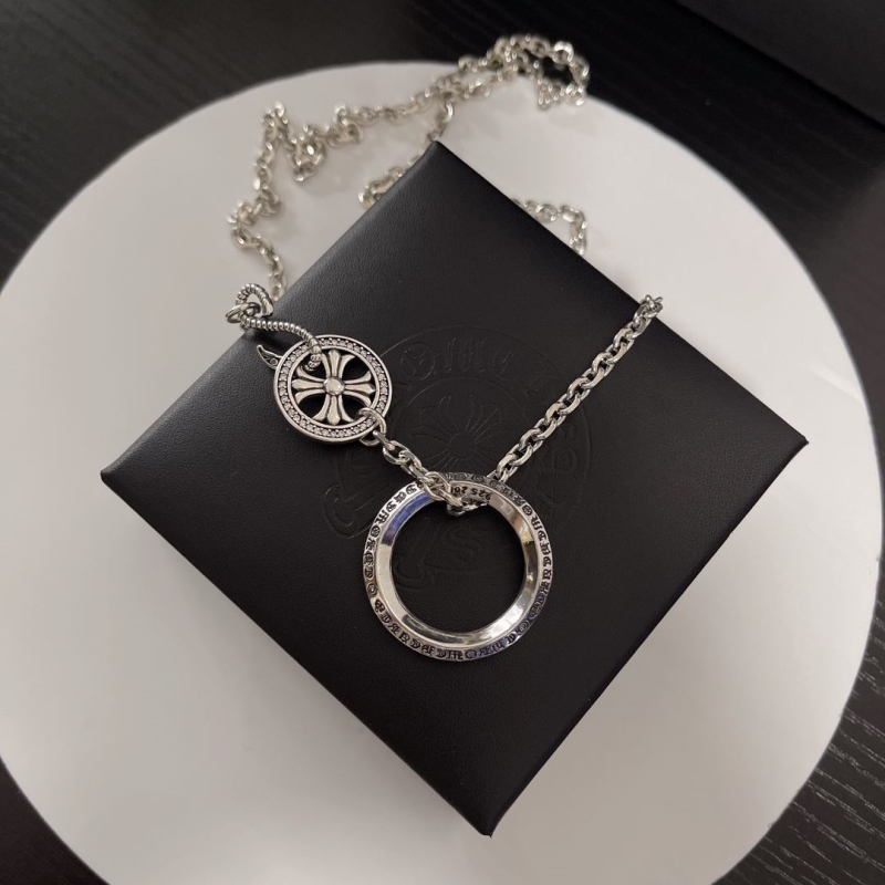 Ch**me He**ts necklaces
